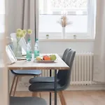 Apartment Modernes 4 Personen Zentral 56qm Wlan Gehobene Ausstattung *