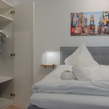Modernes 4 Personen Zentral 56qm Wlan Gehobene Ausstattung דירה